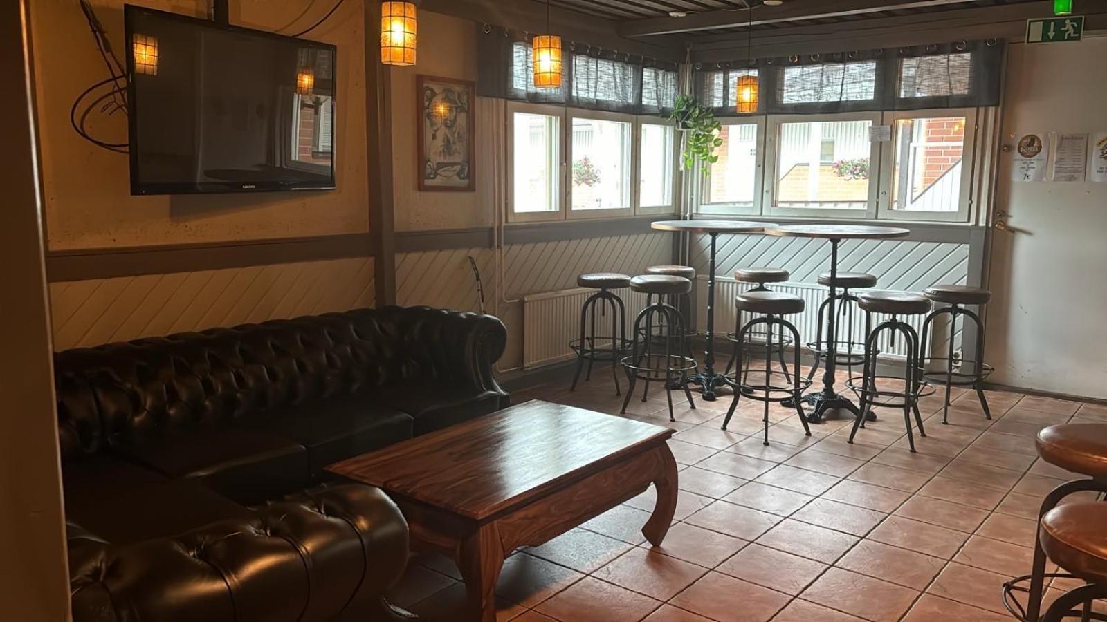 Hotelli Ravintola Tiilikka Rautavaara Exteriér fotografie