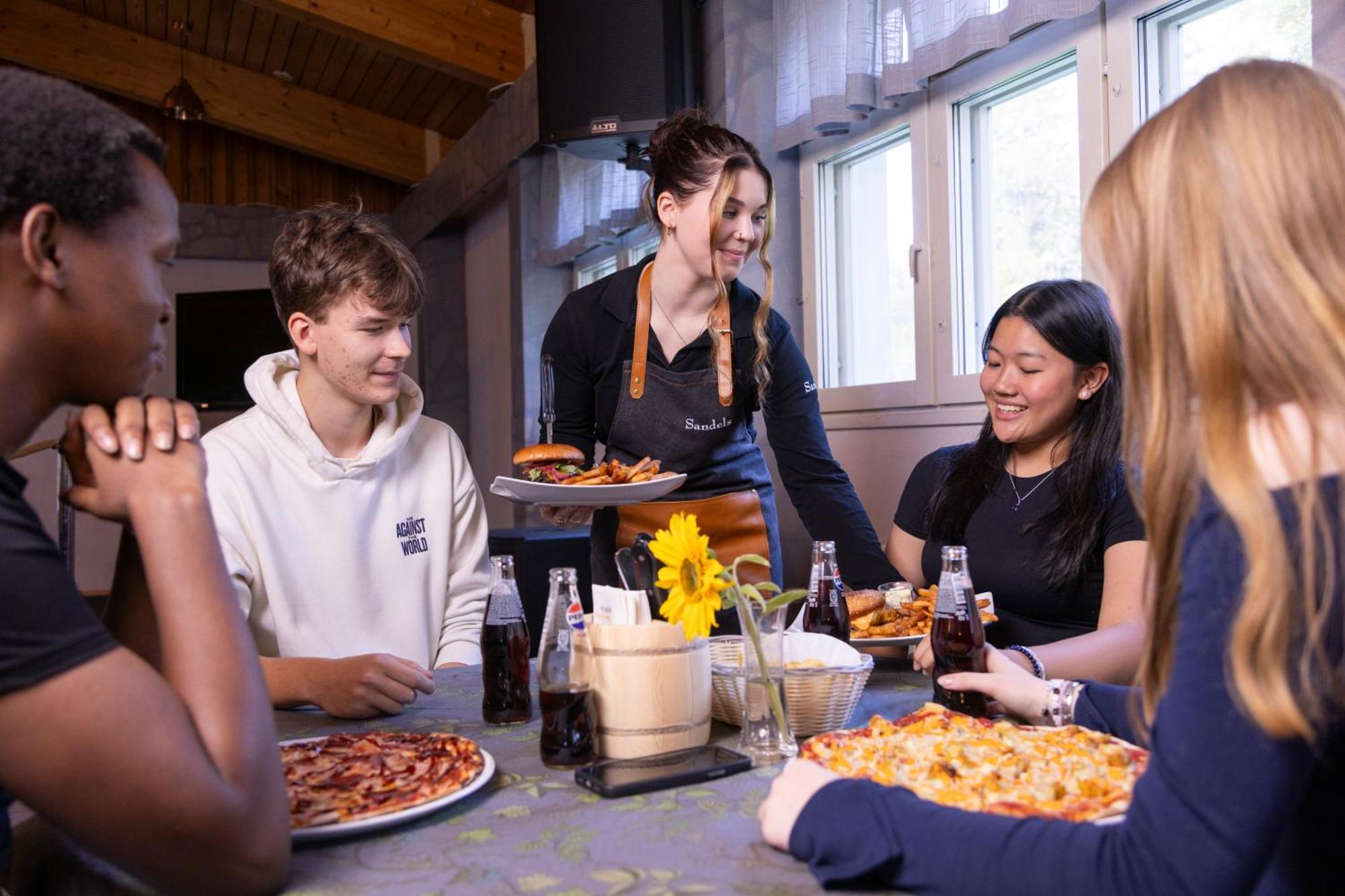 Hotelli Ravintola Tiilikka Rautavaara Exteriér fotografie