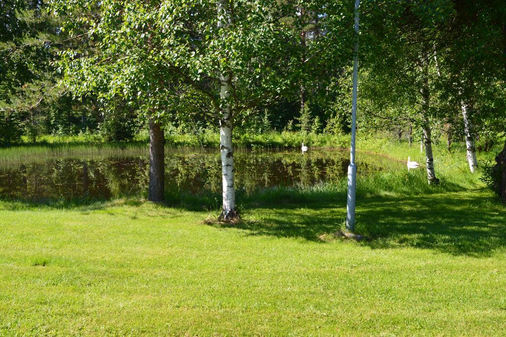 Hotelli Ravintola Tiilikka Rautavaara Exteriér fotografie